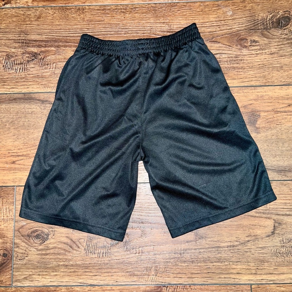Nike Black Athletic Performance Shorts - Picture 2 of 3